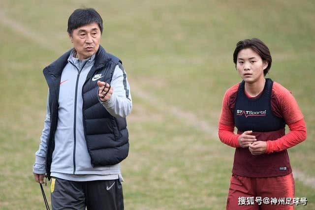 曼联球员烦心事：博格巴家中被盗 拉师傅与球迷冲突